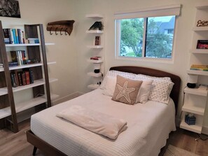 Comfort Condo, 2 Bedrooms | Free WiFi - Bahia Del Sol Condo (Ruskin)