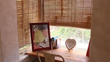 Superior Double Room, Balcony, Lake View | Interior