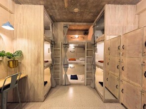 Deluxe Shared Dormitory, Mixed Dorm, Air conditioning - Bunkyard Hostel (Udaipur)