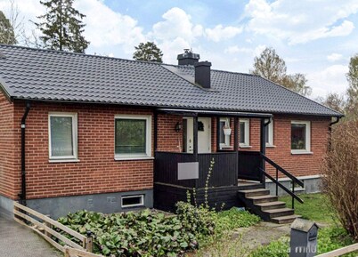 5 Star Holiday Home in Navekvarn
