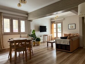 Living area - Casa de Lama ~ Spacious, A/C, Well Equipped (Degla Maadi)