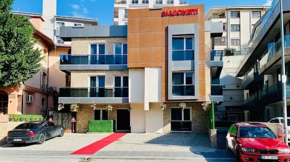 Huoneisto | Ulkopuoli