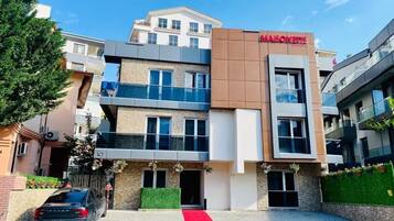 Apartment | Exterior