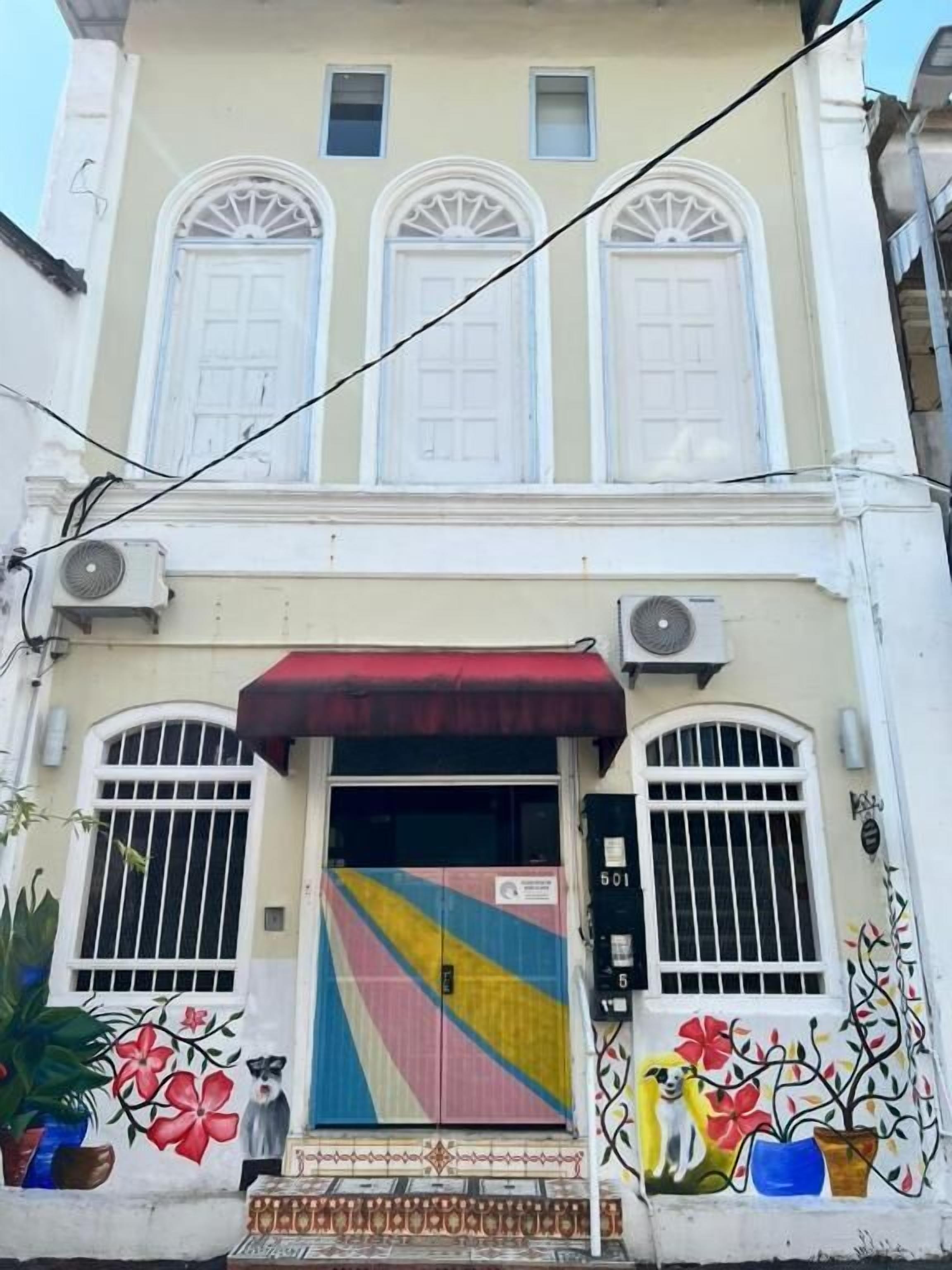 Perincian bahagian luar