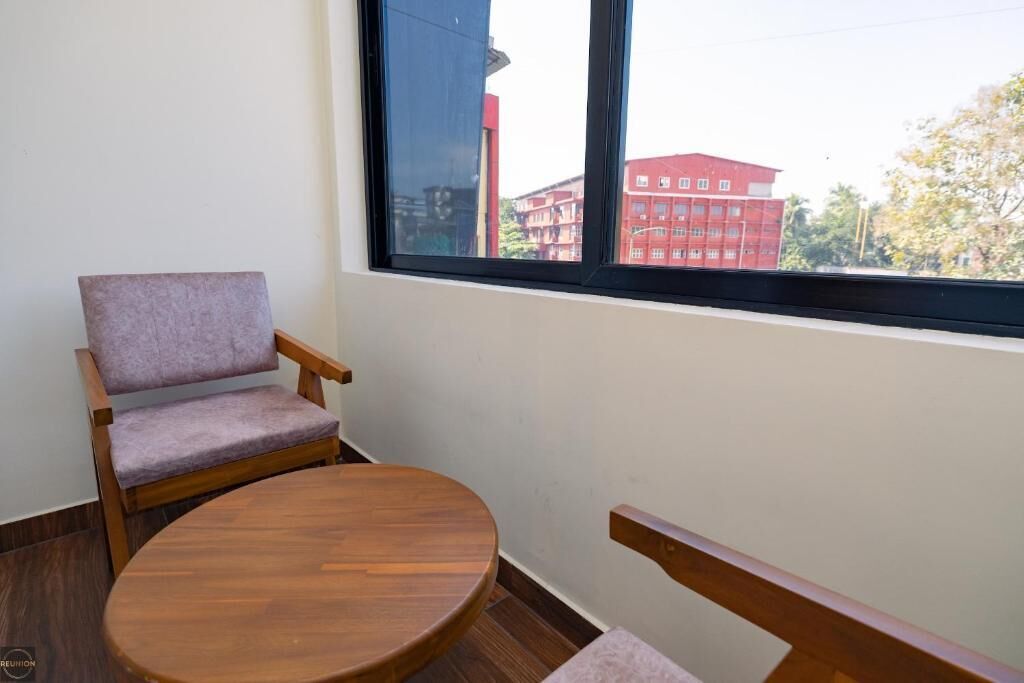 Quarto casal standard, vista para a cidade | Parte interna