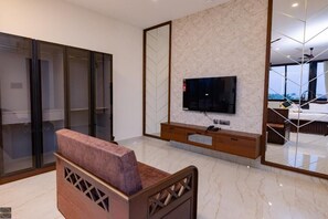 Presidential Suite | Interior - Reunion DeHomes - Premium Suites (Udupi)