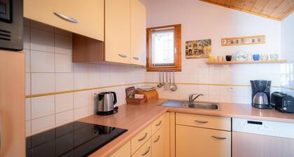 Retreat With Panoramic Alpine Views