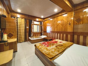 Kamar Triple Deluks, pemandangan danau