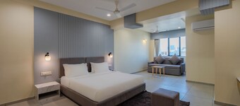 hotel monville alkapuri