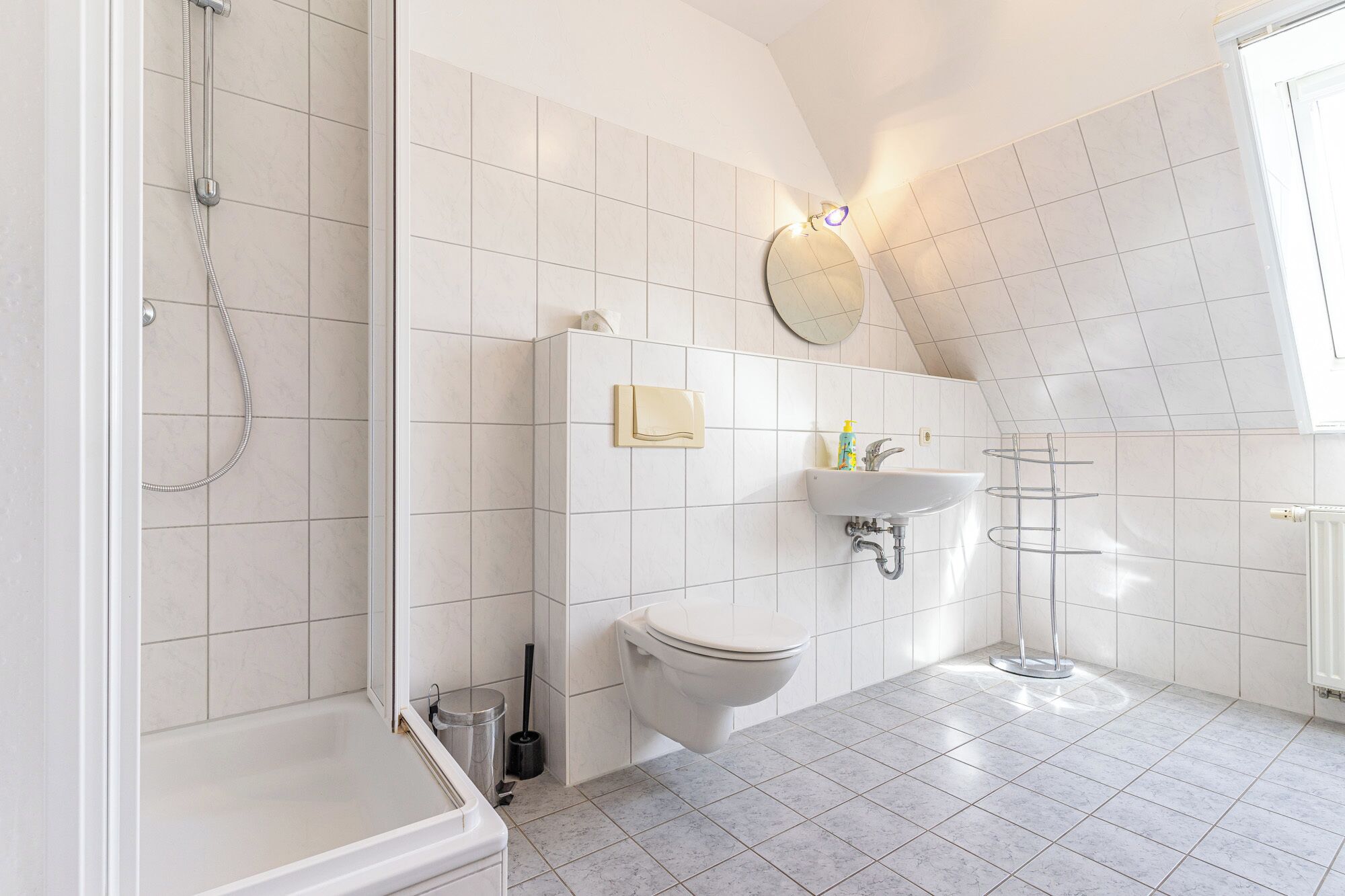 Een douche, handdoeken