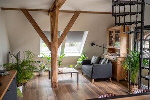 Deluxe Double Room, Garden View | Interior