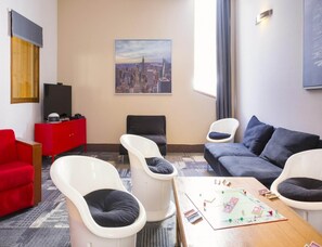 Apartment | Living room - Stylish Stay With Terrace & Wellness (Tignes)