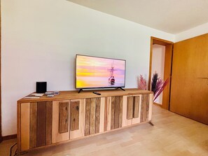 Interior - Apartment Thilo Very centrally located, small but nice, fully equipped apartment. (Lenk)