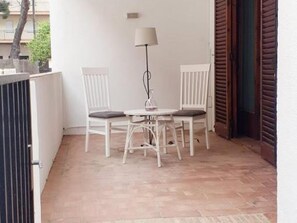 Outdoor dining - Family home, pets allowed - 6 guests (Calonge)