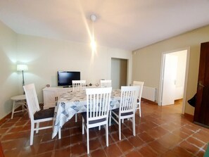 Dining - Family home, pets allowed - 6 guests (Calonge)