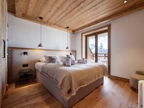 5 bedrooms, free WiFi, bed sheets - Modern apartment in the center - 9 guests (Montvalezan-La Rosière)