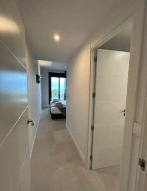 3 bedrooms, iron/ironing board, WiFi, bed sheets - Absolute Luxury: Sea View Apartment with Pool (Benalmádena)