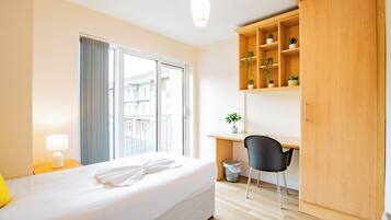 4 Schlafzimmer, Bügeleisen/Bügelbrett, WLAN, Bettwäsche