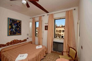 Comfort-Dreibettzimmer