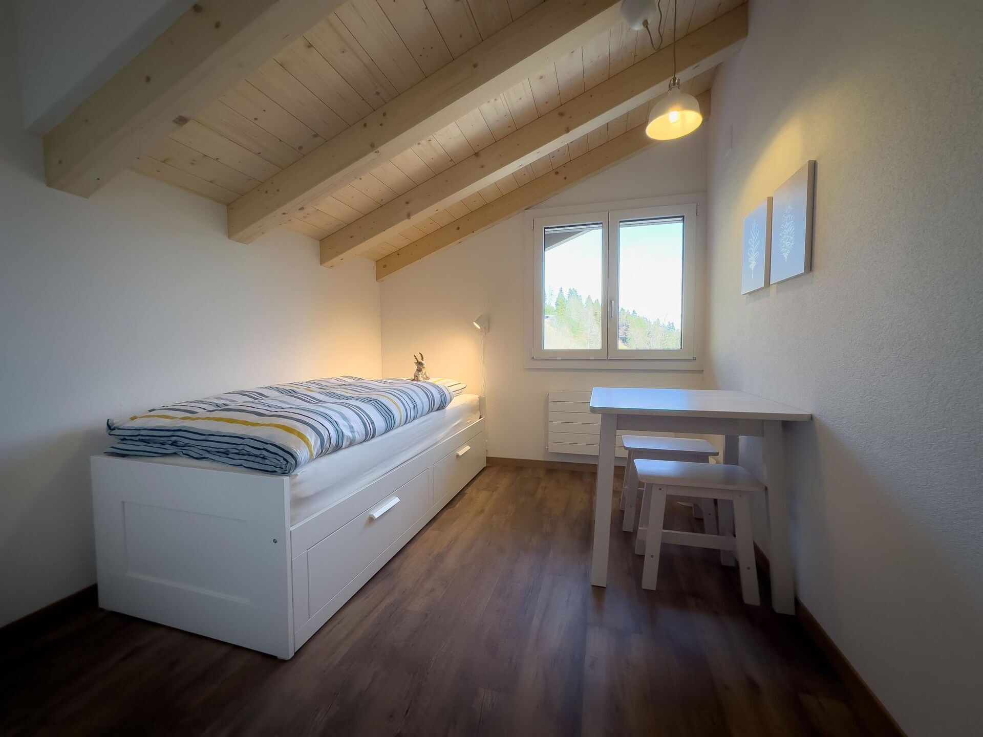 Lit, Meubles, Chambre, Design Intérieur, Mur, Bois, Sol, Literie, Plafond, Sol