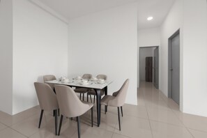 高級公寓, 4 間臥室, 陽台, 城市景觀 | 用餐區