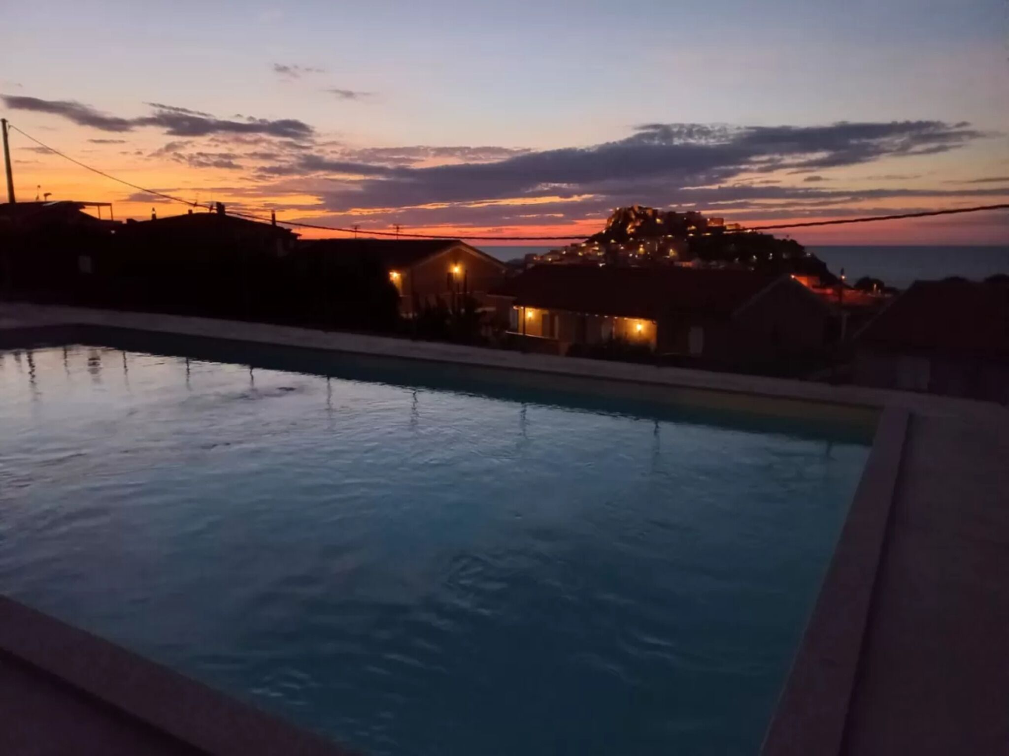Apartment, 1 Schlafzimmer, Balkon, Meerblick | Pool | Außenpool