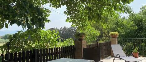 屋外ダイニングエリア