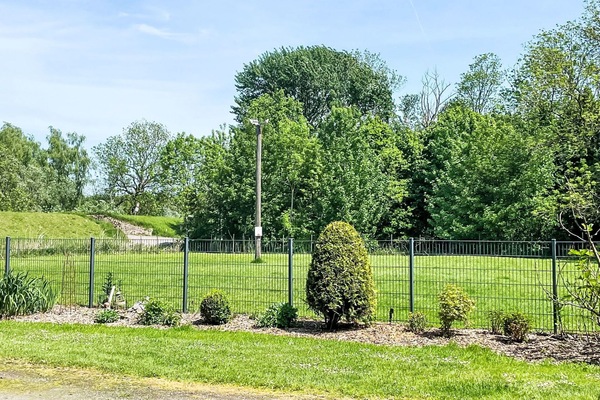 Arbre, Arbuste, Clôture, Lot Terre, Jardin, Pelouse, Suppression Des Plantes Ligneuses, Aménagement Paysager, Accueil Escrime
