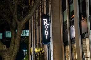 Exterior - Roami at Century Plaza (Minneapolis)