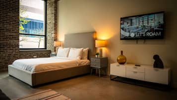 Economy Studio, 1 Queen Bed, Non Smoking | Desk, laptop workspace, iron/ironing board, free WiFi