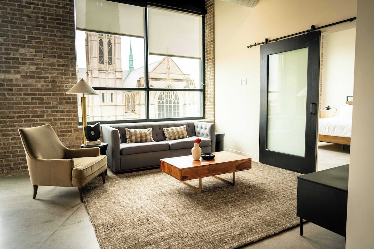 Deluxe Apartment, 2 Bedrooms, Non Smoking | Living area