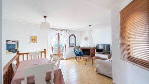 Living area - Panoramic views from stylish air-conditioned home in the heart of San José (San José)