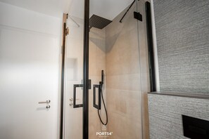 تجهيزات دش، مجففات شعر