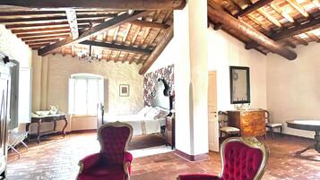 Deluxe Suite, Garden View