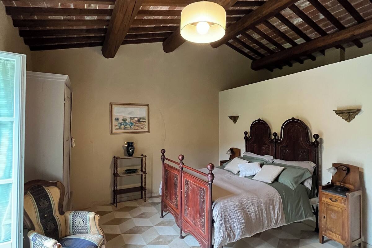 Classic Double Room, Garden View