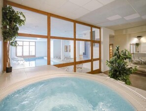Apartment | Pool | Indoor pool, outdoor pool - Four-guest Hub With Sauna & Pool (Val-Cenis)
