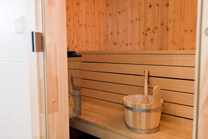 Sauna - Ferienhaus in Schönberg-Holm: Sauna, Kamin & Strandkorb inklusive (Schönberg (Holstein))
