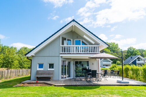 Spacious holiday home near the Baltic Sea with sauna and garden