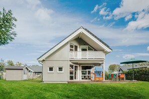 Exterior - Ferienhaus in Schönberg, Holm - Sauna, Kaminofen & 600 m zum Sandstrand (Schönberg (Holstein))