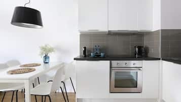 Apartment, Balkon, Gartenblick | Eigene Küche