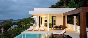 thirty - seductively chic contemporary beach villa in exclusive Trunk Bay