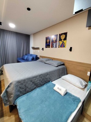 1 dormitorio, escritorio, wifi gratis y ropa de cama