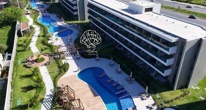 Deluxe Studio Beach Class Summer Resort w/ Pool & Jacuzzi