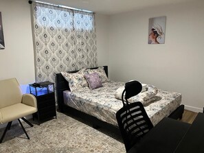 1 bedroom, iron/ironing board, Internet - Homely Comfort Room. Shared washroom with One (Chestermere)