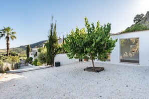 Villa | Exterior - Yoga and Relaxation Retreat in the Heart of Nature (Málaga)