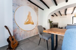 Villa | Dining - Yoga and Relaxation Retreat in the Heart of Nature (Málaga)