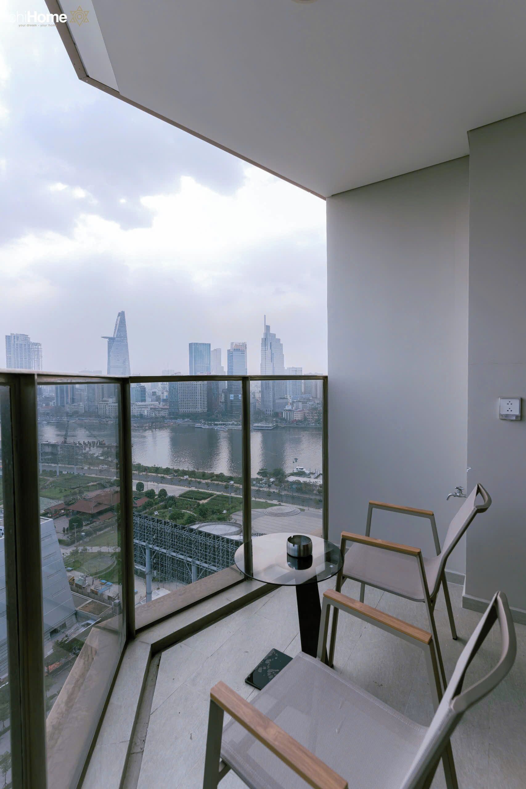 Apartamento luxo, sacada, vista para a cidade | Área da propriedade