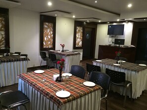 Dineren