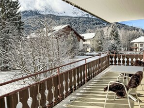 Outdoor dining - Paluedaklosters by Interhome (Klosters)
