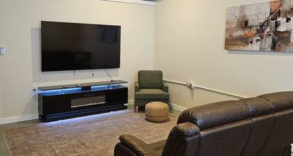 Cozy 1-bedroom apartment in a fantastic location with AC